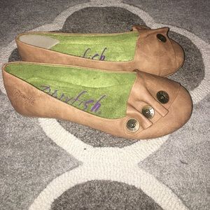 Blowfish Shoes - Blowfish tan flats with three metal button detail Blowfish Shoes - Blowfish tan flats with three metal button detail