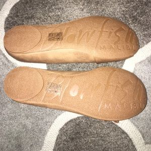 Blowfish Shoes - Blowfish tan flats with three metal button detail Blowfish Shoes - Blowfish tan flats with three metal button detail