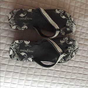 Sparkly wedge flip flops