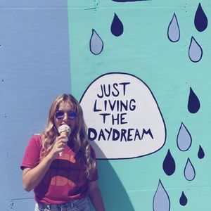 Meet your Posher, Charlotte