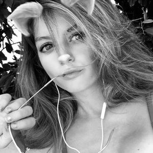 Meet your Posher, Kacie