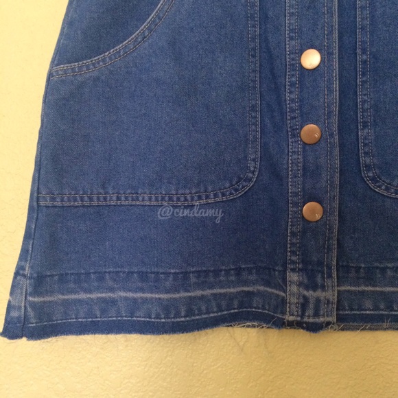 Cotton On denim skirt - Picture 3 of 6