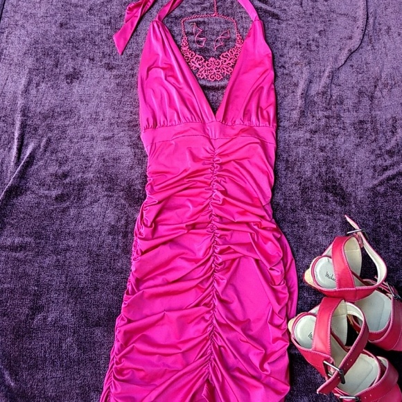 Fuschia Bodycon Dress - Picture 1 of 4