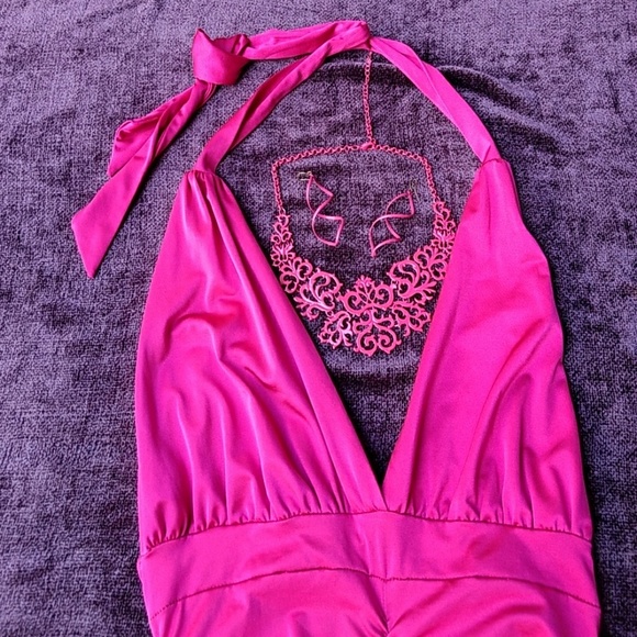 Fuschia Bodycon Dress - Picture 2 of 4