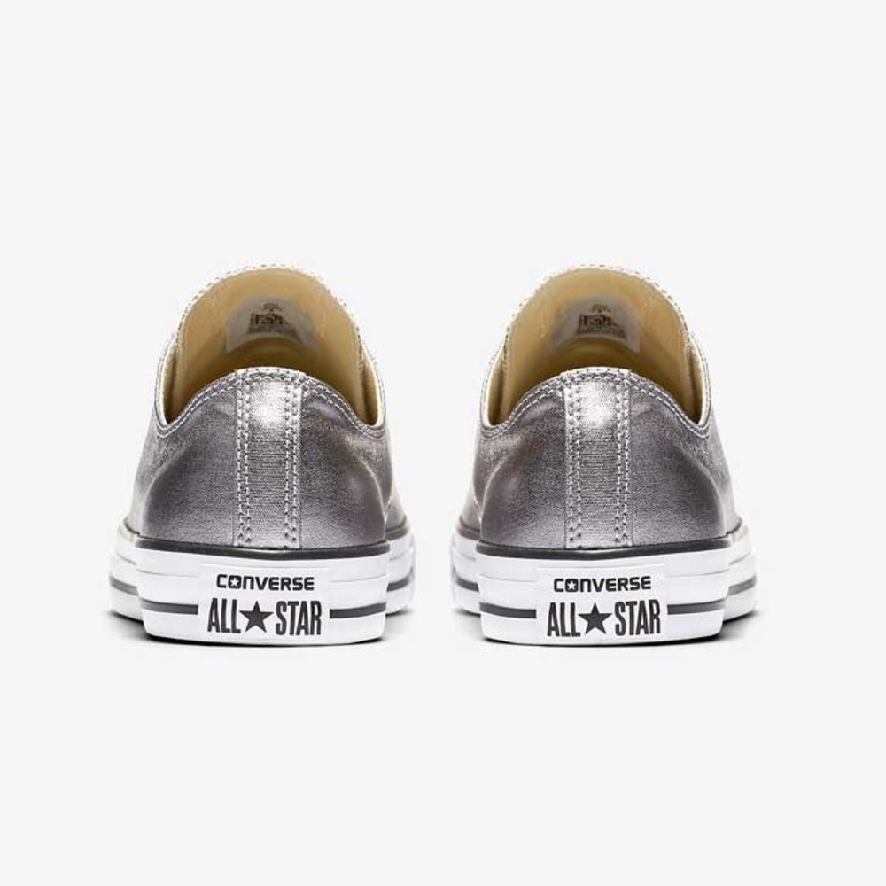🌴☀️SALE! Converse womens Chuck Taylor's shoes new - Picture 3 of 3