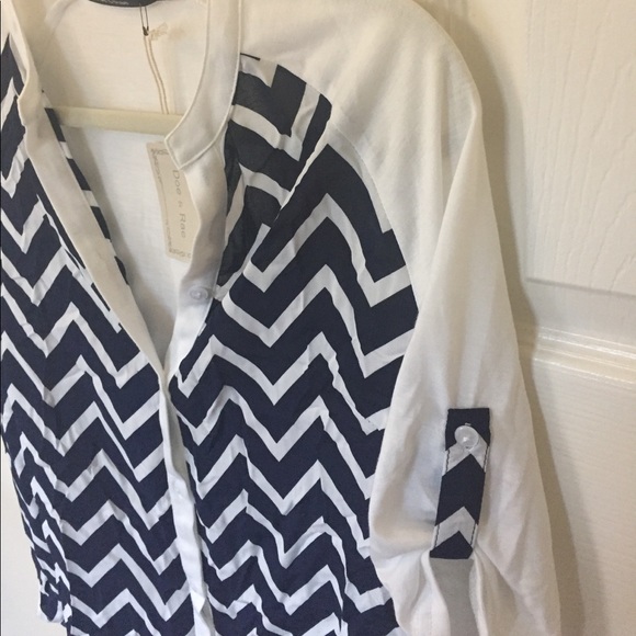 Doe and Rae Button down Chevron - Picture 3 of 4