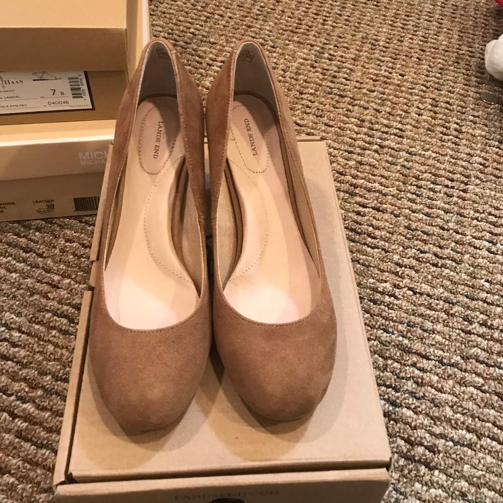 Brand New Lands End Suede Pumps