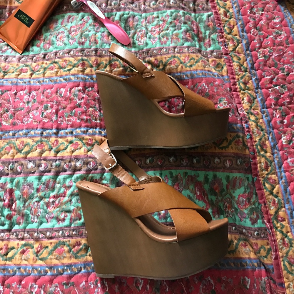 Breckelles wedges
