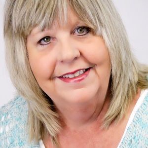 Meet your Posher, Joyce