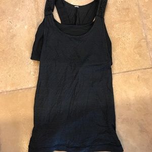 Lululemon size 6 workout top.