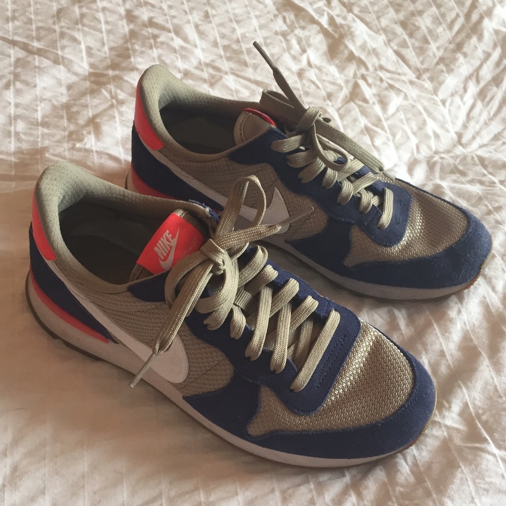 Nike Internationalist