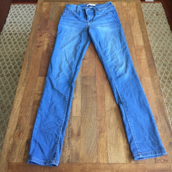 Refuge Jeans 👖 - Picture 1 of 4