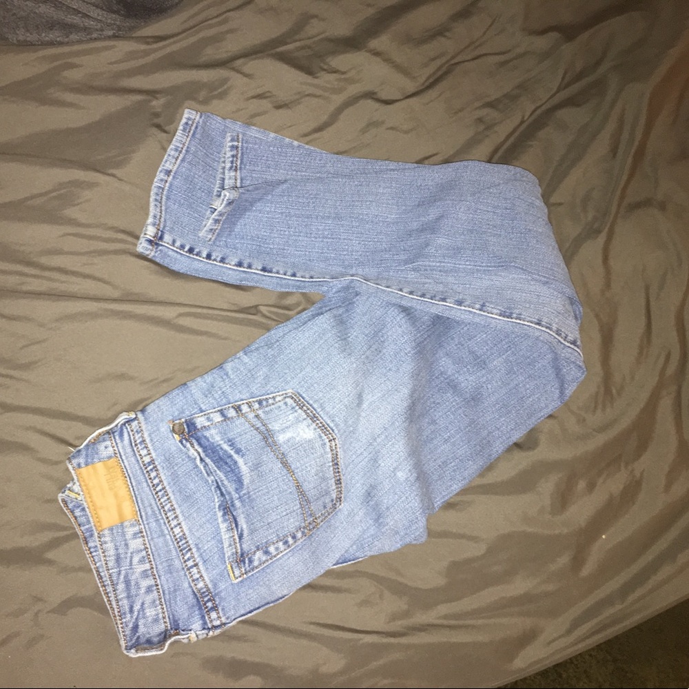Bullhead jean capris