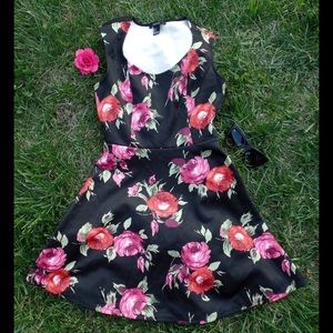 NWOT Forever 21 Floral Cut Out Sateen Sundress