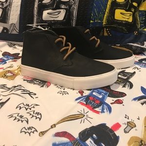 Old Navy hi-top black shoes