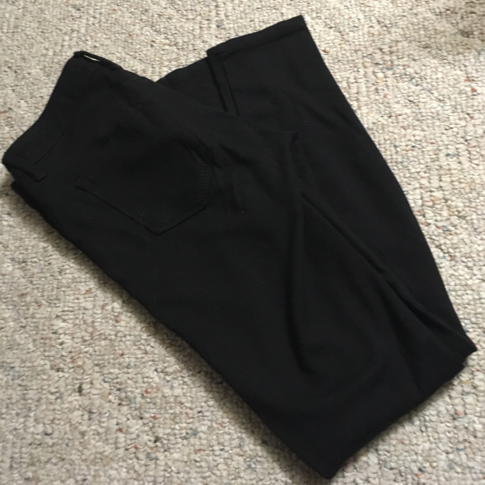 Legging material - Picture 2 of 2