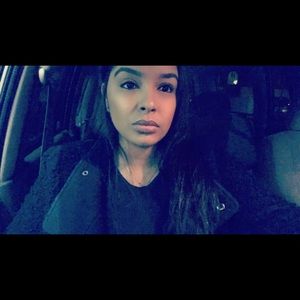 Meet your Posher, Carmen