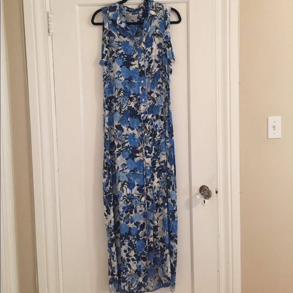 Floral print maxi dress (worn once)