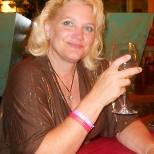 Meet your Posher, Robin