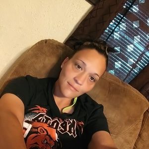 Meet your Posher, Kendra