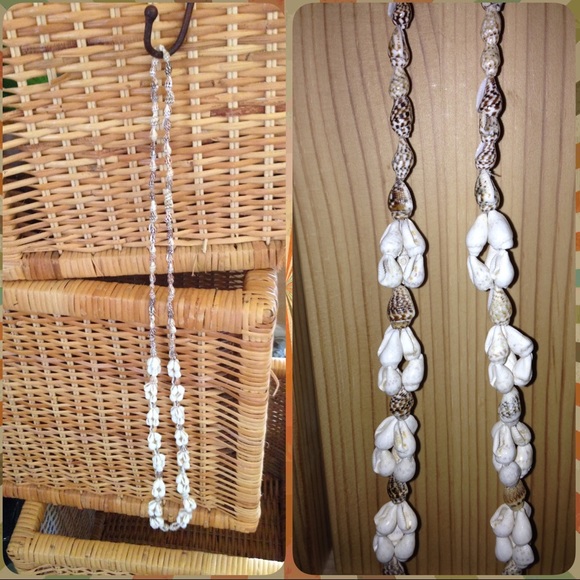 Beautiful SHELL NECKLACE🐚 - Picture 1 of 2