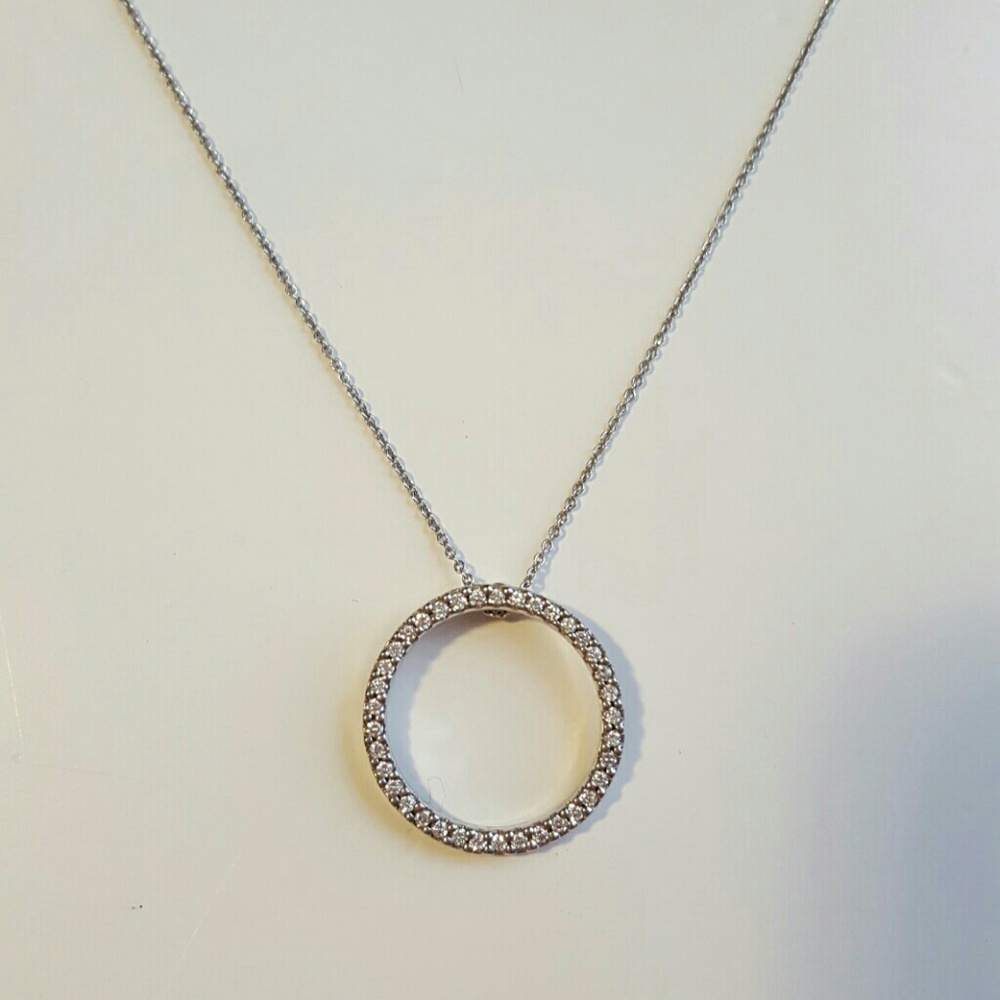 Roberto Coin 18kt Diamond Circle Pendant - Picture 1 of 6