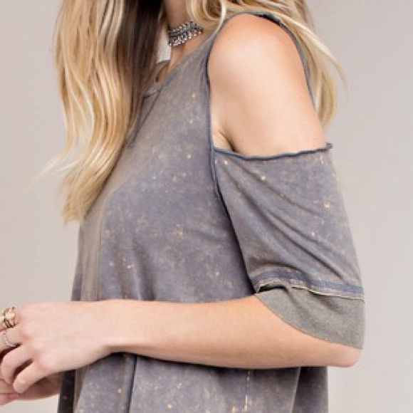 Ash Cold Shoulder Washed Top - Picture 6 of 7