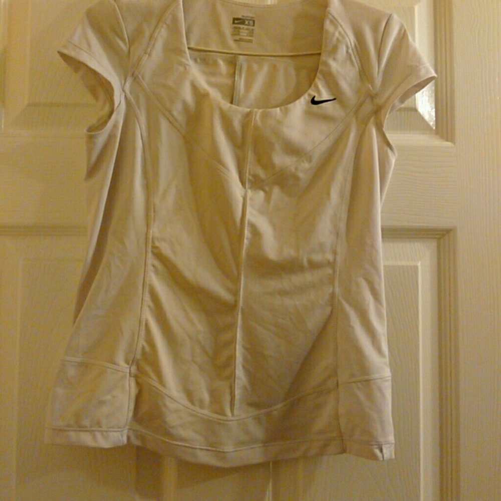 Nike fit dry athletic top xs