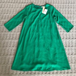 NWT!! Solid green dress