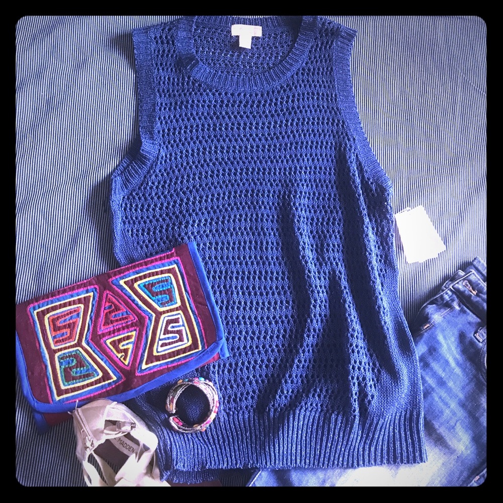 NWT🍬Sleeveless Blue Acrylic Sweater Top 🍬
