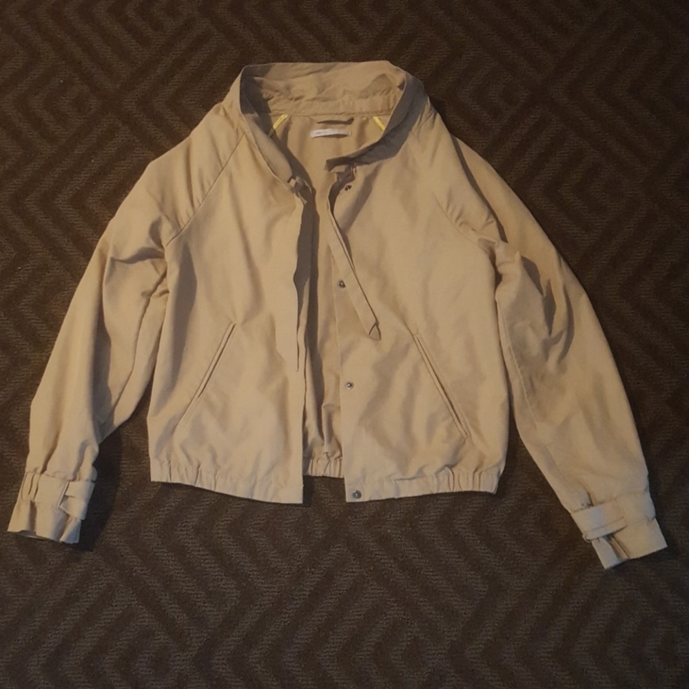 Lightweight jacket