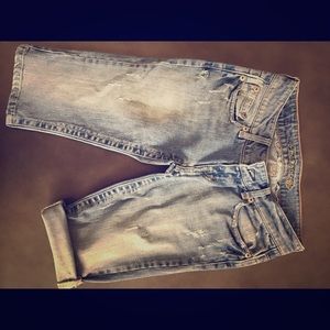 American Eagle light denim Bermuda short size 2