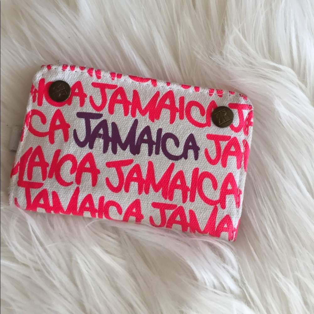 Robin Ruth Jamaica wallet