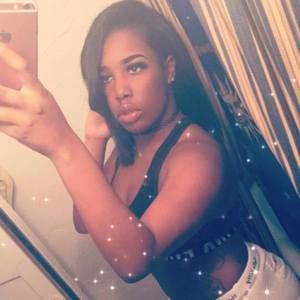 Meet your Posher, Makayla