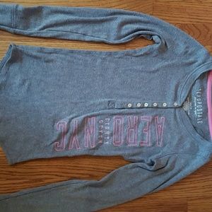 buttons half way and is in great condition