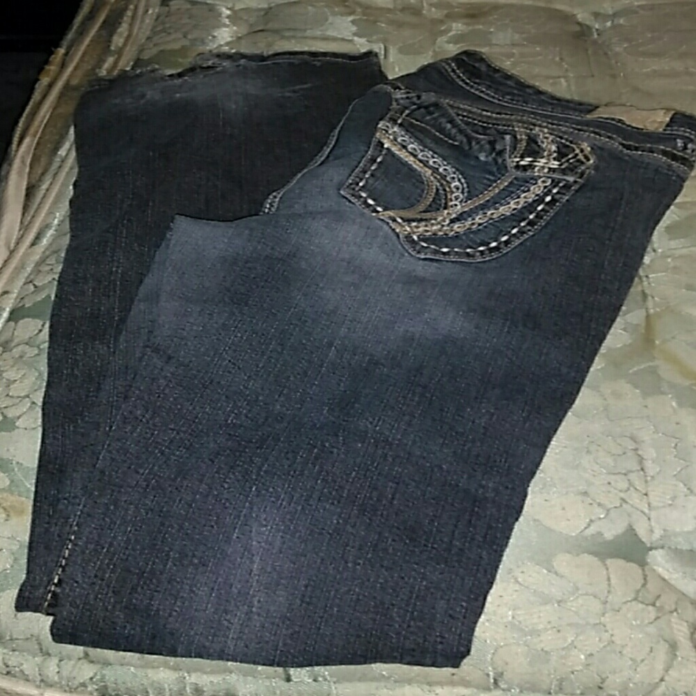 Ariya jeans