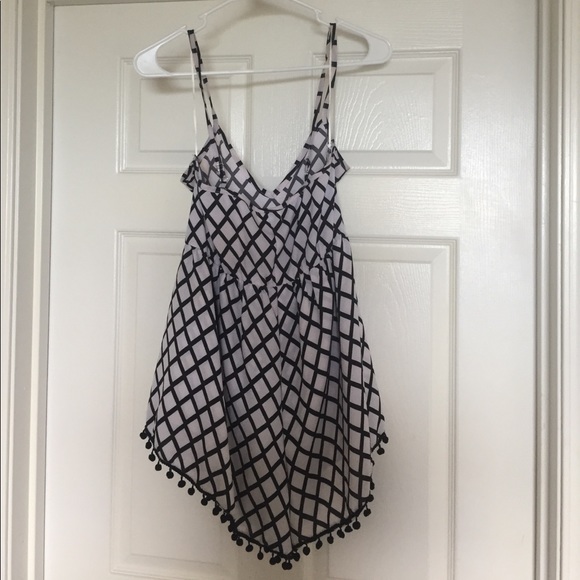 Patterned Romper - Picture 2 of 2