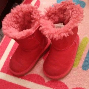 Toddler size 6 uggs Bailey bow