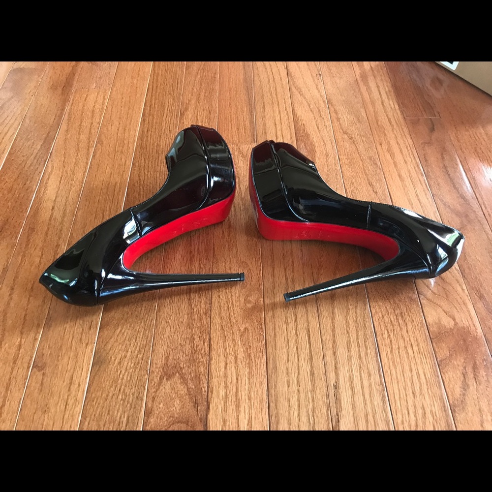 Beautiful Christian Louboutin Lady Peep Heels