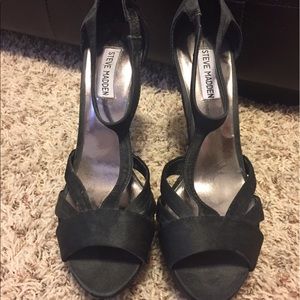 Steven Madden satin zip