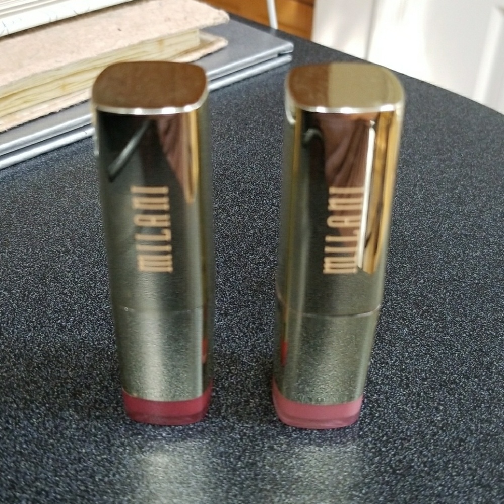 2 Milani lipsticks