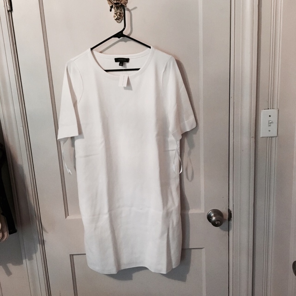 ! NWT Ann Taylor White Tunic/Dress?