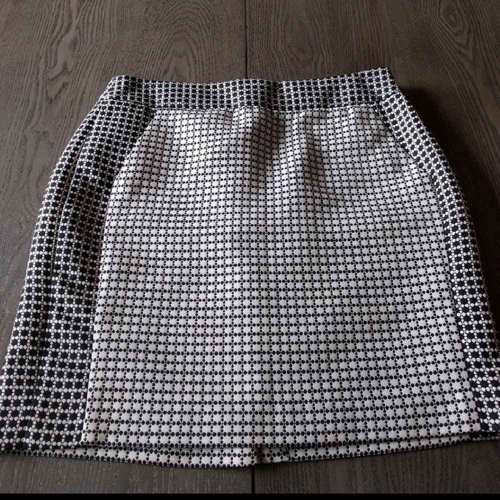 Geometric print skirt from Banana Republic