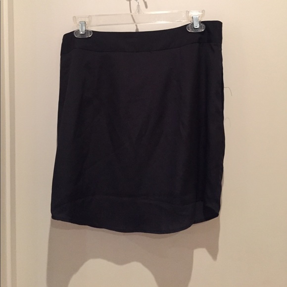 Dolce Vita Embellished Skirt - Picture 2 of 4