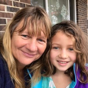 Meet your Posher, Carla