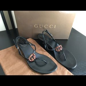 Gucci Black Patent Leather Kitten Heal Sandal