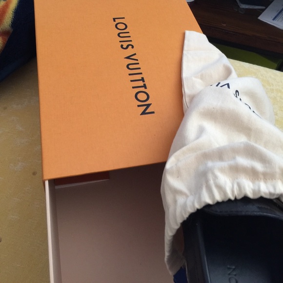 LOUIS Vuitton men\'s hockenheim moccasin size 8.5 main image 4