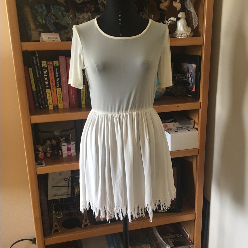 UNIF casual off white dress b