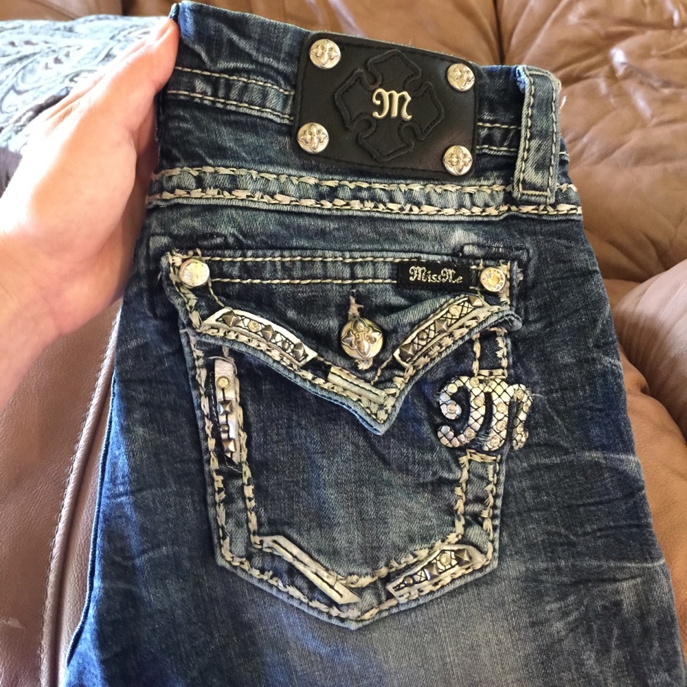 Size 28 x 35 miss me jeans
