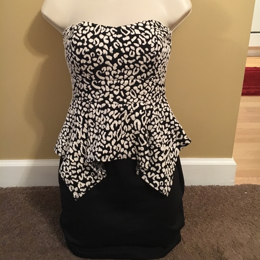 Black/White Leopard Formal Strapless Dress